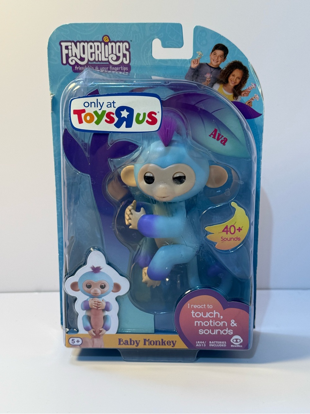 Fingerlings Toys R us Baby Monkey Ava Interactive Toy new in box 2016